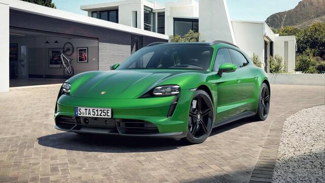 Porsche Taycan Turbo S Sport Turismo