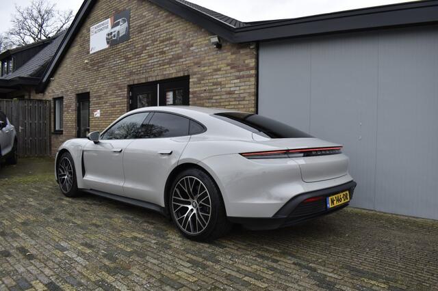 Porsche Taycan 79 KWH, Matrix LED, Sfeerverlichting, Apple Carplay