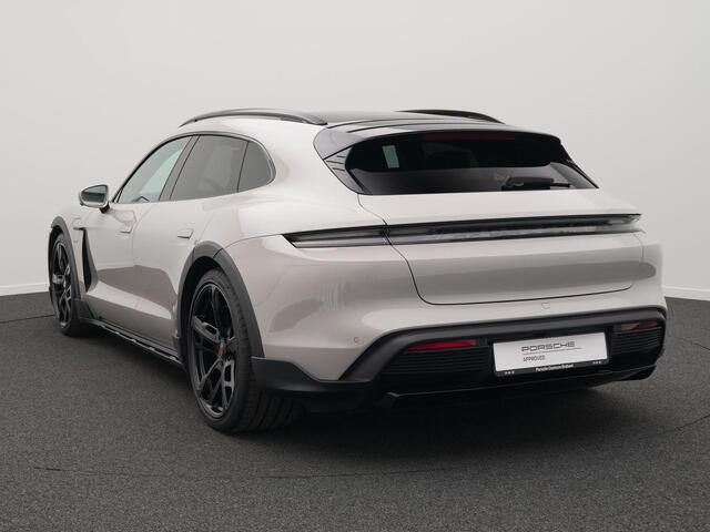 Porsche Taycan Cross Turismo 4