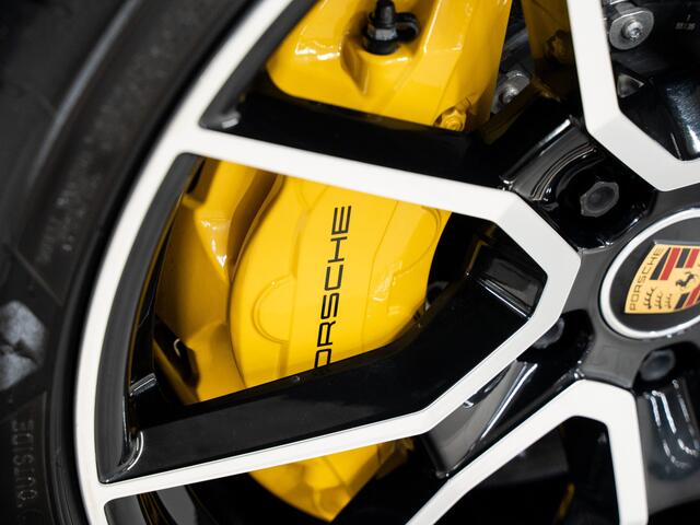 Porsche Taycan Turbo S Sport Turismo