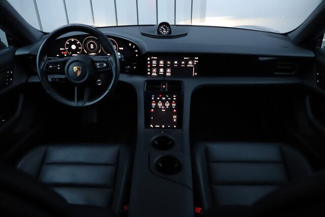 Porsche Taycan Cross Turismo 4 93 kWh | 476PK | Luchtvering (PASM) | Keyless-go | Sport-chrono | Bose | Hefsysteem vooras | Stuurwielverw. | 2022.