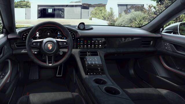 Porsche Taycan GTS Sport Turismo