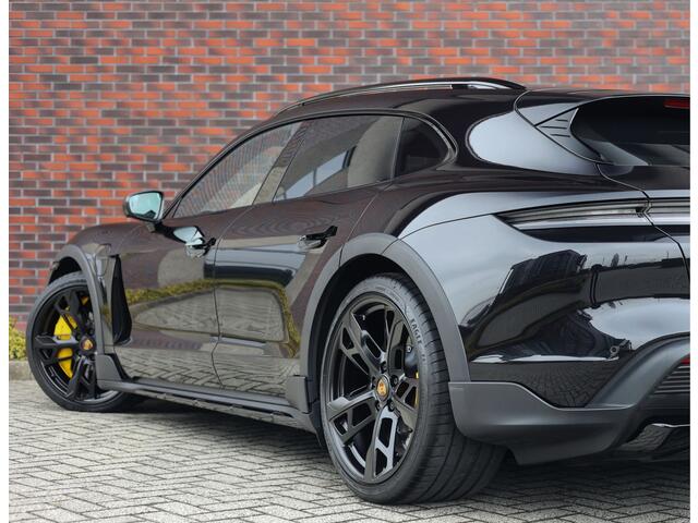 Porsche Taycan Cross Turismo Turbo S | PDCC - Keramisch - Pass. display