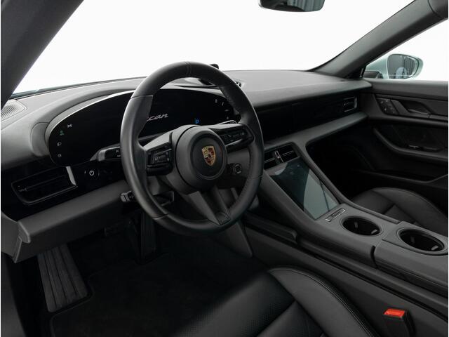 Porsche Taycan 4 Cross Turismo