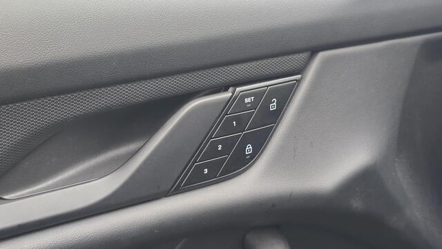 Porsche Taycan Sport Turismo 79 kWh | NAP | Sports chrono | Pano | ACC | 1e eigenaar | Dealeronderhouden | 2e set wielen