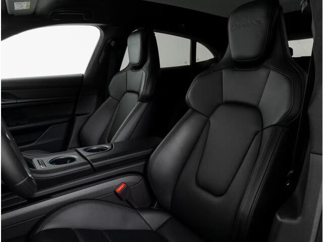 Porsche Taycan Cross Turismo Turbo S 93 kWh Bj 2022 626pk Dealer onderhouden !!