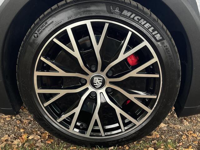 Porsche Taycan Cross Turismo 4S 93 kWh | Sport chrono | Pano | 20'' |