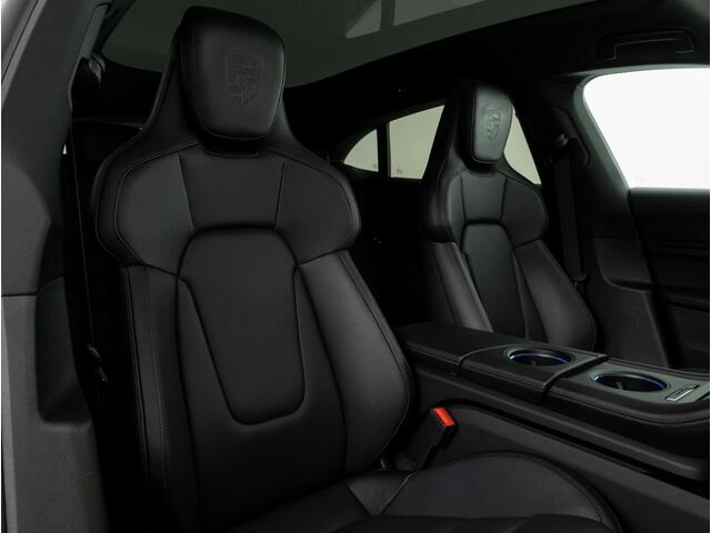 Porsche Taycan 4S Cross Turismo