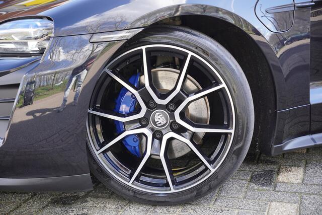 Porsche Taycan Sport Turismo 79 kWh / Pano / Leer Dash / Inno Drive / Alcantara / Bose / Porsche Ond / Chrono / Achteras besturing /