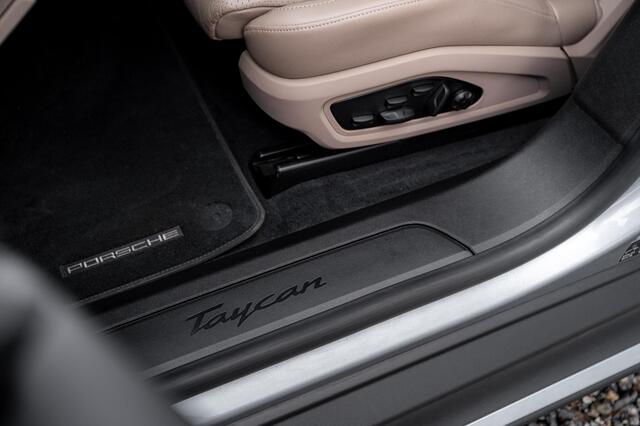 Porsche Taycan Performance 476pk | 1e. Eig.| Luchtv | SportDesign |