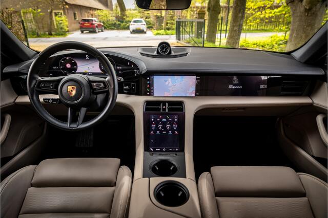 Porsche Taycan Cross Turismo 4 93 kWh Panorama 18-Wegs Stoelventilatie Passenger Display