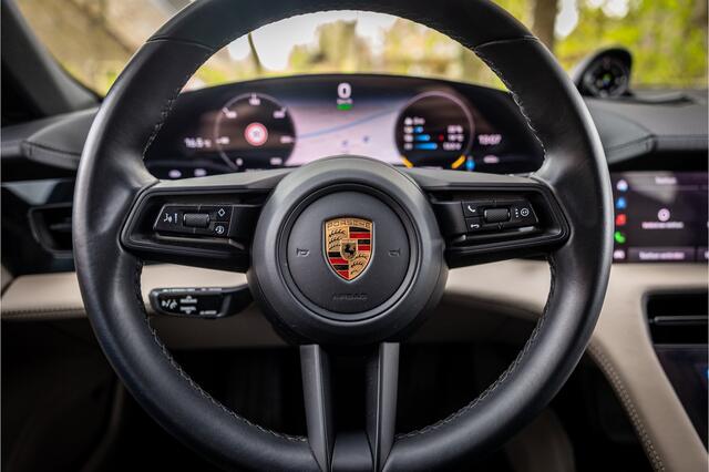 Porsche Taycan Cross Turismo 4 93 kWh Panorama 18-Wegs Stoelventilatie Passenger Display