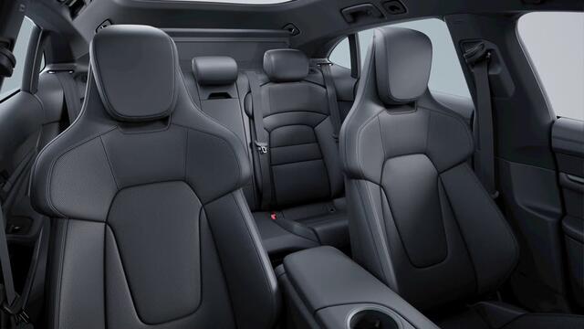 Porsche Taycan 4S Cross Turismo