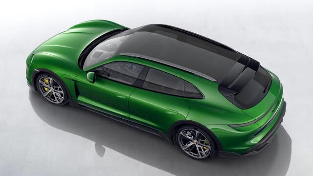 Porsche Taycan Turbo S Cross Turismo