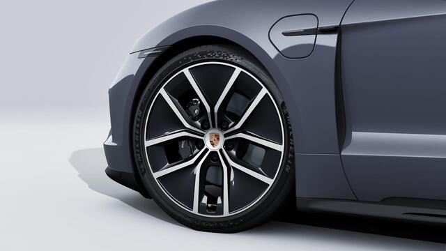 Porsche Taycan Sport Turismo Black Edition