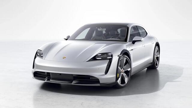 Porsche Taycan Turbo S Cross Turismo