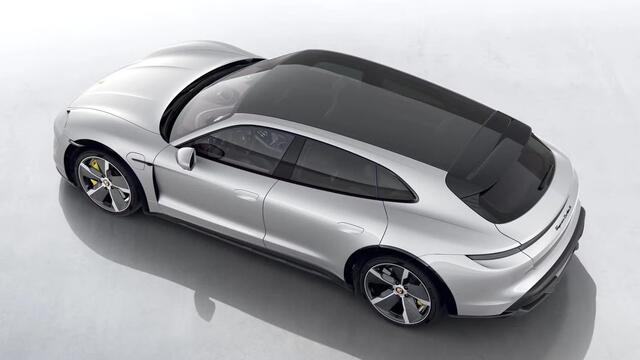 Porsche Taycan Turbo S Cross Turismo