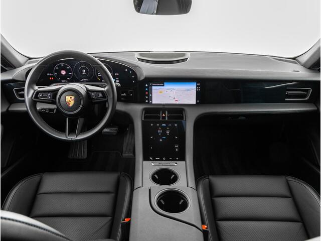 Porsche Taycan 4 Cross Turismo
