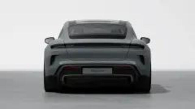 Porsche Taycan Turbo