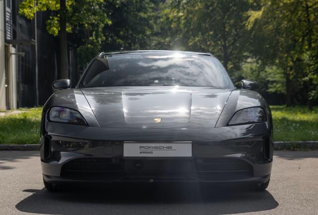 Porsche Taycan Sport Turismo 105 kWh 435 PK Panoramadak Matrix ACC InnoDrive BOSE SurroundView