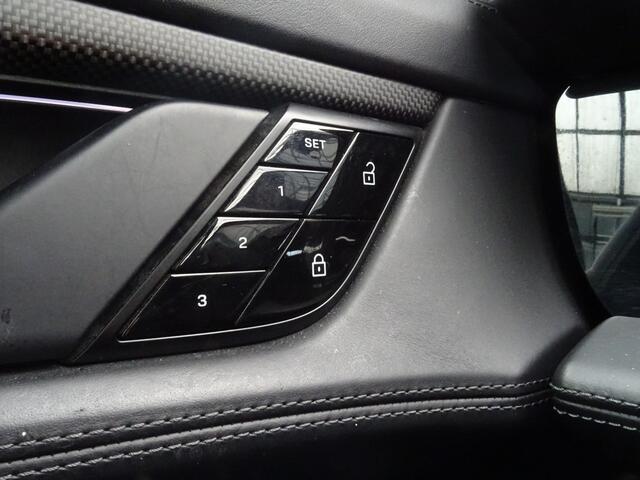 Porsche Taycan Cross Turismo 4S 93 kWh * 370 KM ACCURADIUS !!
