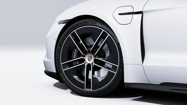 Porsche Taycan GTS