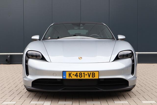Porsche Taycan 4S Performance Plus 93 kWh | 571pk | Sport Chrono | NL-Auto | Pano | Luchtvering | 20 Inch Turbo Aero | Camera | 5-zits