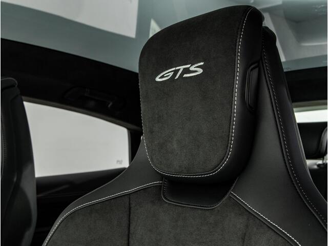 Porsche Taycan GTS