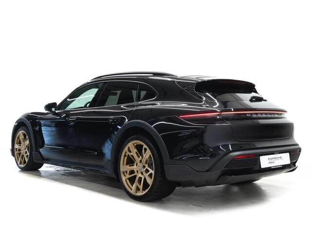 Porsche Taycan 4 Cross Turismo