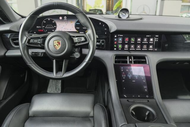 Porsche Taycan Performance Plus 476pk 93,4 kWh Panoramadak *BTW* Luchtvering Bose Comfortstoelen NLauto 1e Eigenaar
