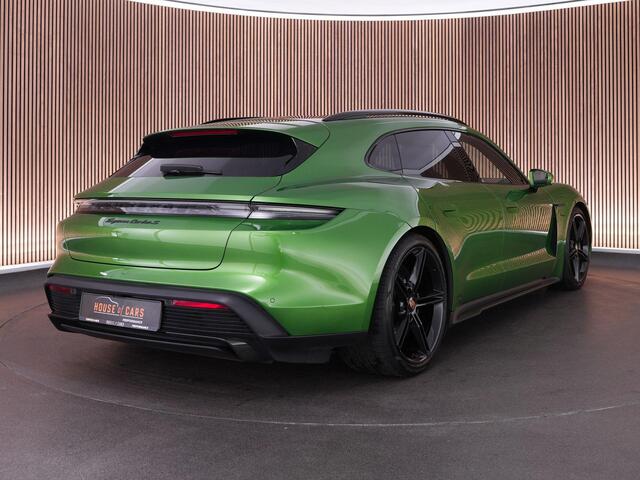 Porsche Taycan Sport Turismo Turbo S 625pk 93 kWh |PTS Mamba green|Burmester|achteras besturing|passenger disp.|pano|carbon ext.|sport chrono|head-up|stoelverkoeling & verwarming|Apple Carplay|memory|