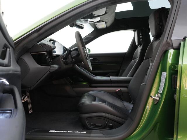 Porsche Taycan Sport Turismo Turbo S 625pk 93 kWh |PTS Mamba green|Burmester|achteras besturing|passenger disp.|pano|carbon ext.|sport chrono|head-up|stoelverkoeling & verwarming|Apple Carplay|memory|
