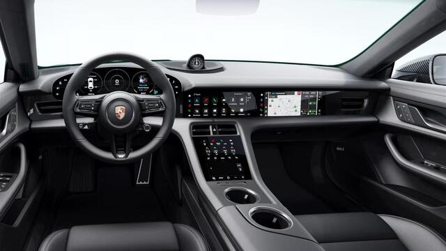 Porsche Taycan Turbo S Cross Turismo