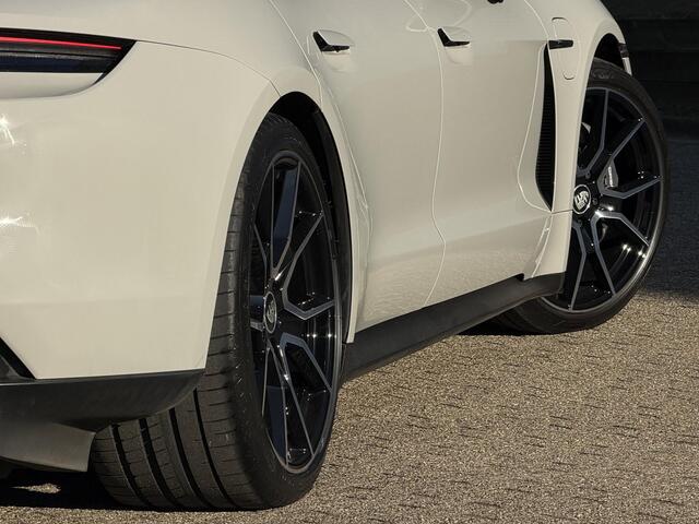 Porsche Taycan Sport Turismo 93kWh 476pk NL-auto / BTW / Porsche historie / zeer compleet