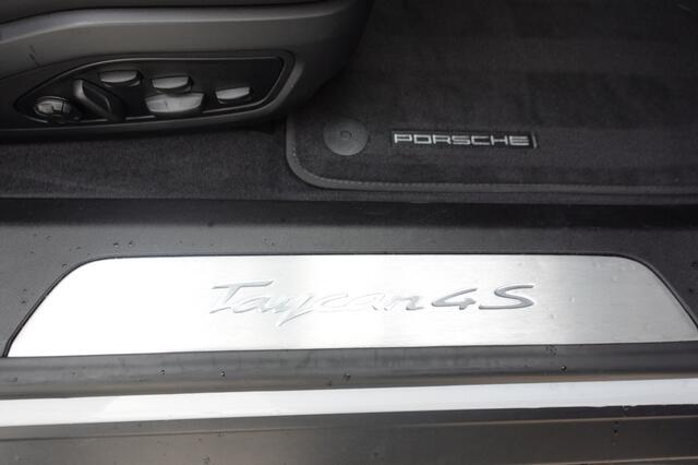 Porsche Taycan 4S PERFORMANCE 93 KWH Sport Turismo