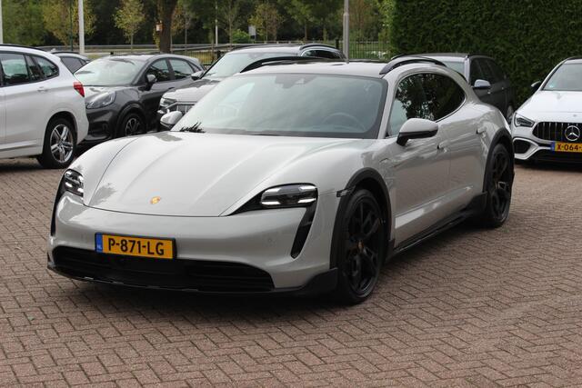 Porsche Taycan Cross Turismo 4S 93 kWh / SoH 93,1% / Panoramadak / 360Camera / Luchtvering / Matrix LED / 21'' / Sportdesign / Bose / Stoel+Stuurverwarming / Dodehoek / DAB / Cruise Control / Warmtepomp