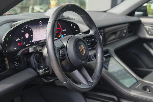 Porsche Taycan Sport Turismo 476pk Performance Plus 93kwh Panoramadak Luchtvering Bose Warmtepomp Sport chrono 20" LMV