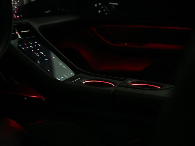 Porsche Taycan Sport Turismo 79 kWh | NL-Auto | 18-Wegs Memory Seats | Luchtvering | Adaptive Cruise | BOSE | Camera | Stoelverwarming | Ambiance Verlichting |