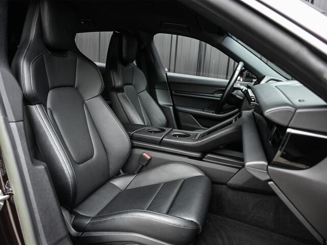 Porsche Taycan Sport Turismo 79 kWh | NL-Auto | 18-Wegs Memory Seats | Luchtvering | Adaptive Cruise | BOSE | Camera | Stoelverwarming | Ambiance Verlichting |