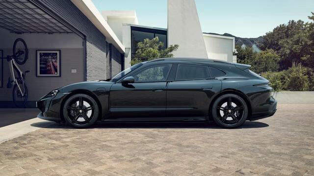 Porsche Taycan GTS Sport Turismo