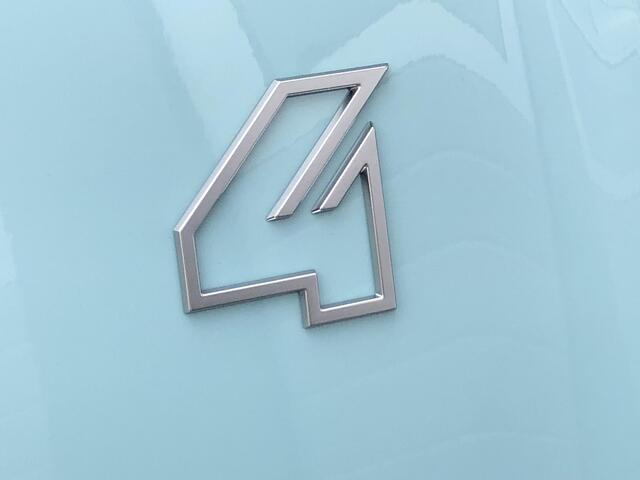 Renault 4 comfort range iconic 52 kWh