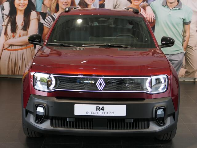 Renault 4 comfort range techno 52 kWh DEMO One Pedal, Stoel/Stuurverwarming, Camera