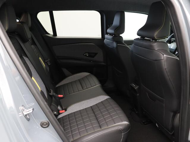 Renault 4 Iconic Comfort range | Achteruitrijcamera | Elektrisch verwarmbare voorstoelen | Elektronisch geregelde airconditioning