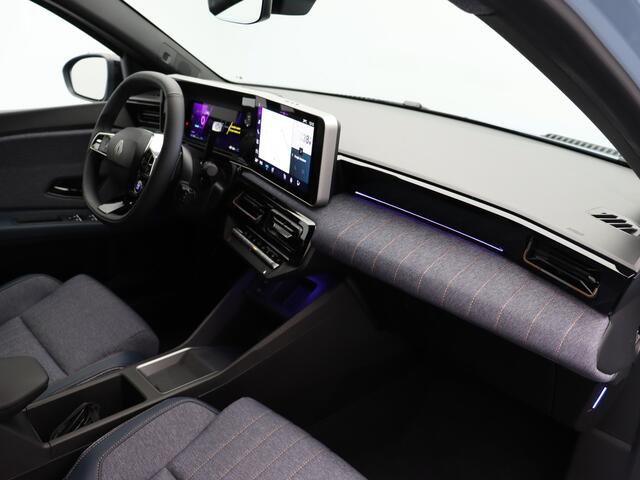 Renault 4 Techno Comfort range | Achteruitrijcamera | Elektronisch geregelde airconditioning | Full LED koplampen