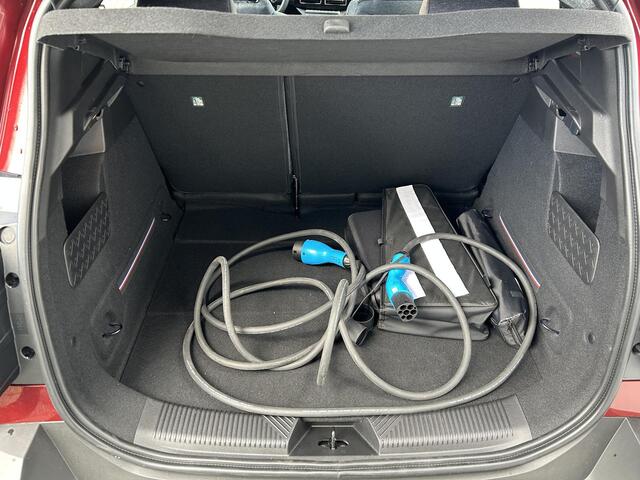 Renault 4 comfort range iconic 52 kWh | Navigatie | Camera | Verwarmbare Voorstoelen & Stuurwiel | Elektrische Achterklep |