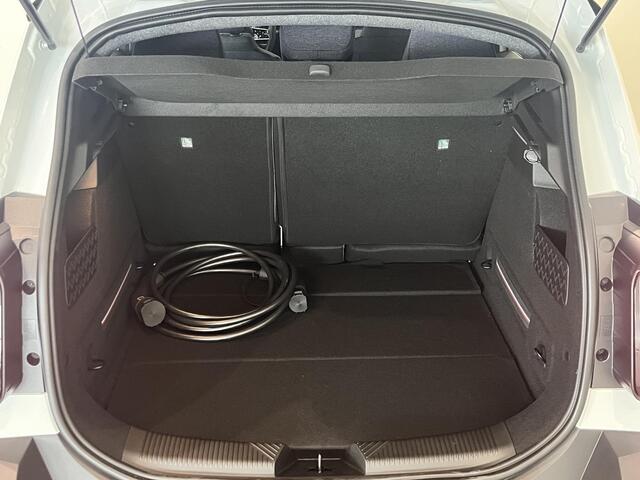 Renault 4 Comfort Range Techno 52 kW | Pack Winter | Harman/Kardon | Van: ¤ 38.059,- nu rijklaar voor: ¤ 35.559,-