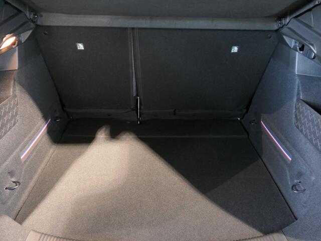 Renault 4 comfort range techno 52 kWh - NIEUW! - Elektrische kofferbakklep - Dodehoek - Stoel + stuurverwarming