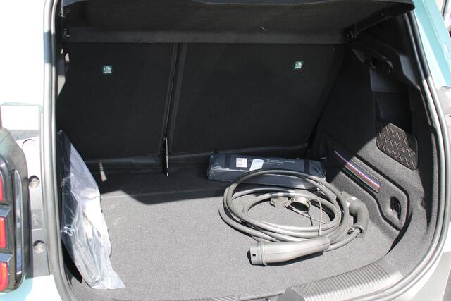 Renault 4 comfort range techno 52 kWh | Harman\Kardon | Parkeersensoren voor en achter | Dodehoekdetectie