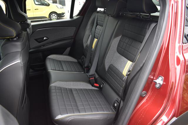 Renault 4 Iconic | Achteruitrijcamera | Dakstriping single rouge | Elektrisch verwarmbare voorstoelen