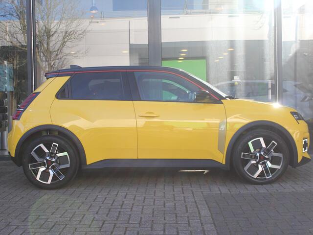 Renault 5 comfort range techno 52 kWh / NIEUW / DIRECT LEVERBAAR / PACK PARKING / PACK HARMAN KARDON / PACK WINTER / PACK ADVANCED DRIVING ASSIST / NAVI / 18'' LMV